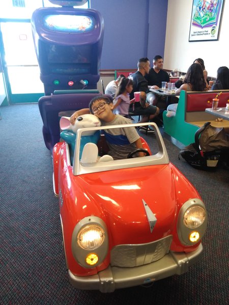 Chuck E. Cheese photo 4