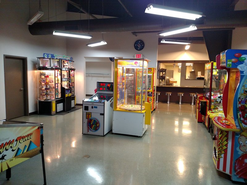 Arrowhead Lanes photo 4