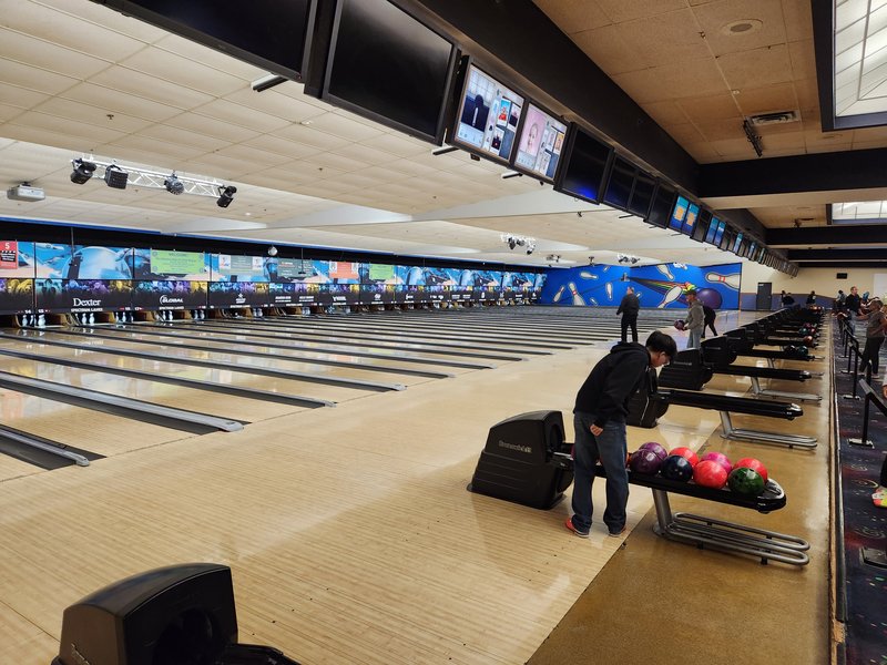 Lucky Strike Grand Rapids photo 3