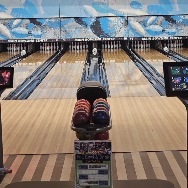 Bowling & Entertainment Center