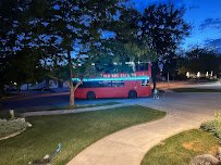 Red Bus Escapes photo 3