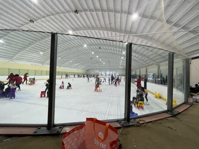 Ontario Ice Skating Arena Skating School