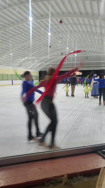 Ontario Ice Skating Arena Skating School photo 2