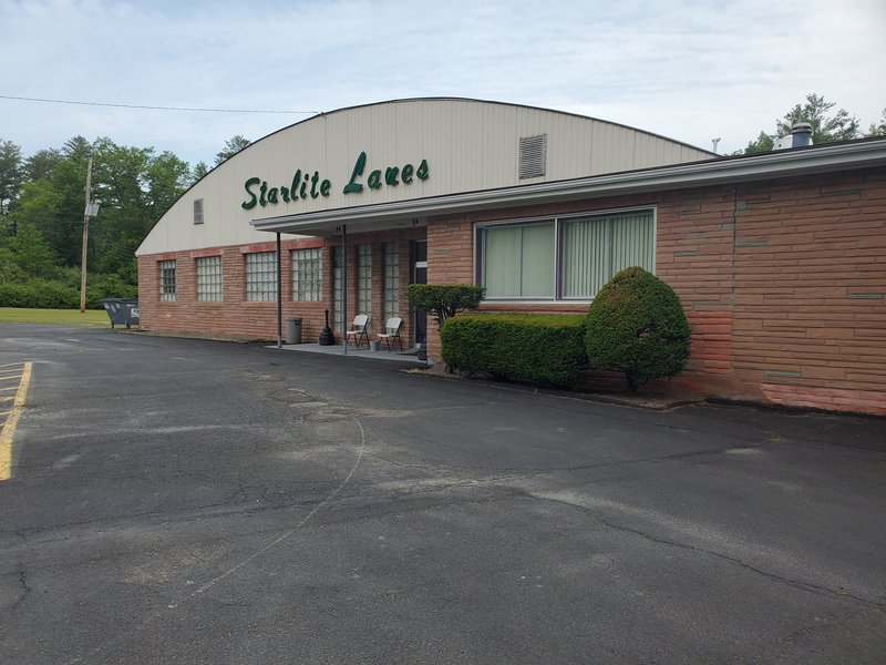 Starlite Bowling Lanes photo 3