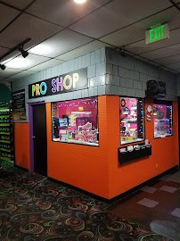 Holiday Skate Center photo 4