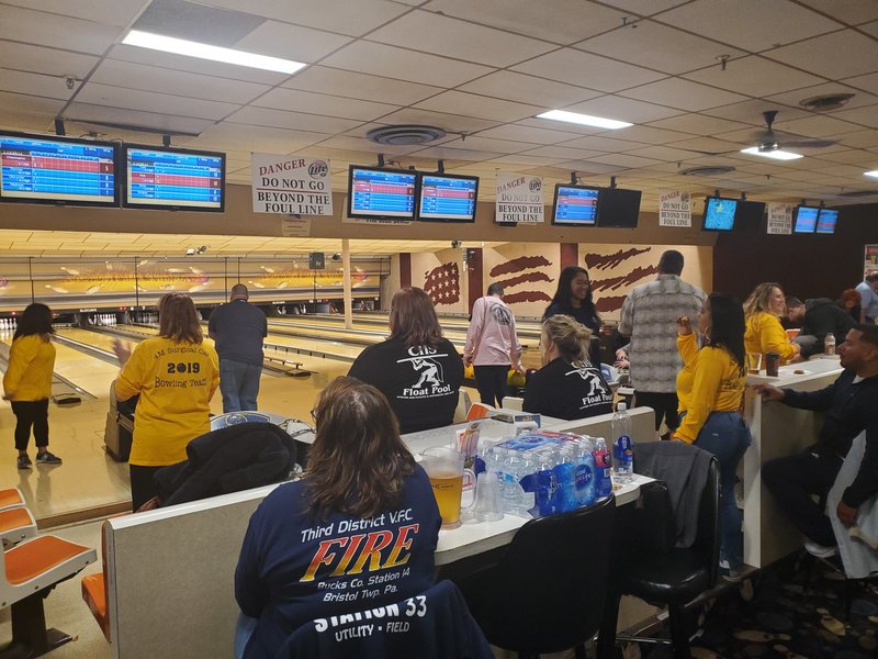 Slocum's Bowling, Bar, and Grille photo 6