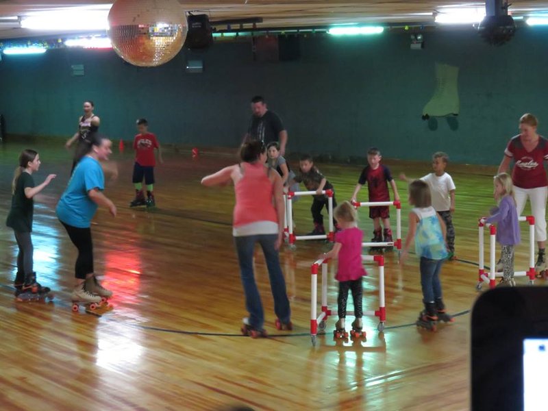Roller Fox Skating Center photo 4