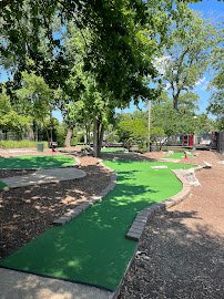 Diversey Driving Range & Mini Golf photo 4