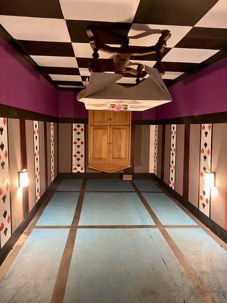 Wonderland Madhouse photo 2