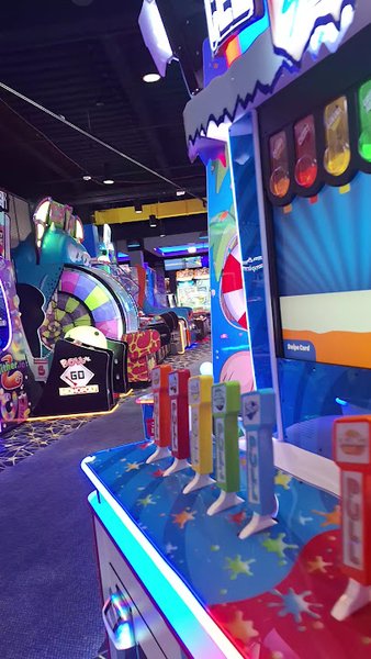 Round1 Bowling & Arcade - Reno photo 2
