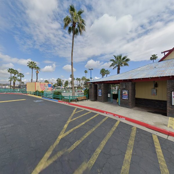 Oval track Junior racers Go-karts