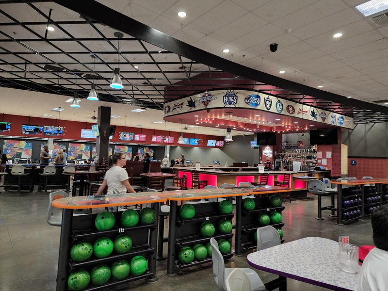 Lucky Strike Rocklin photo 4