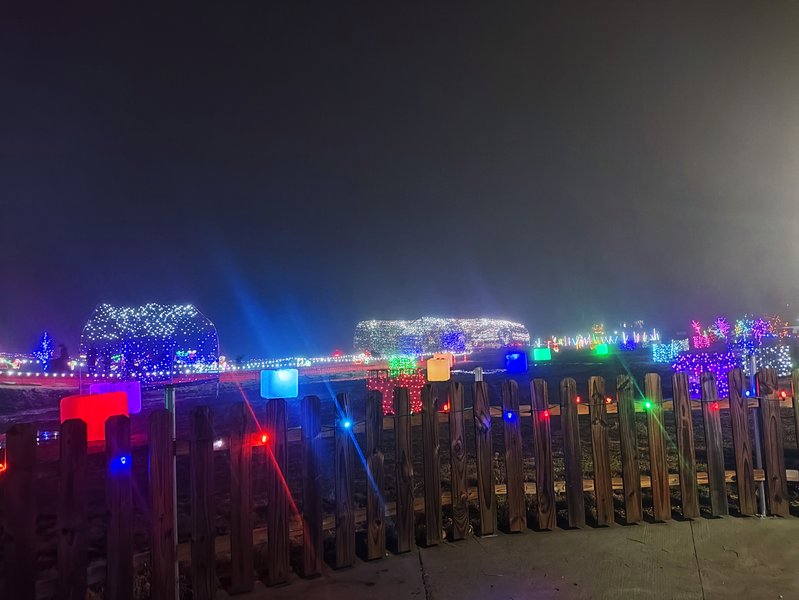 Santa Springs Water Park photo 6