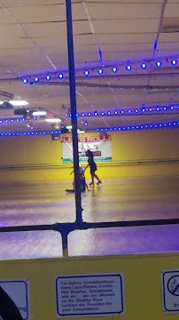 Skate 698 photo 2