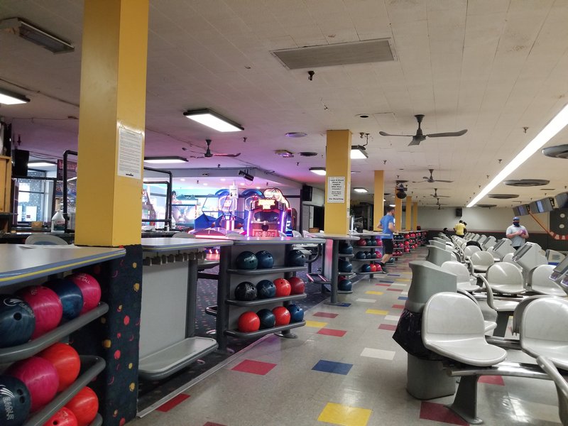 Linden Lanes photo 4