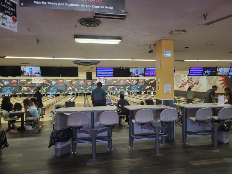Linden Lanes photo 5