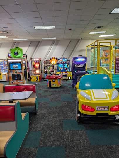 Chuck E. Cheese photo 4