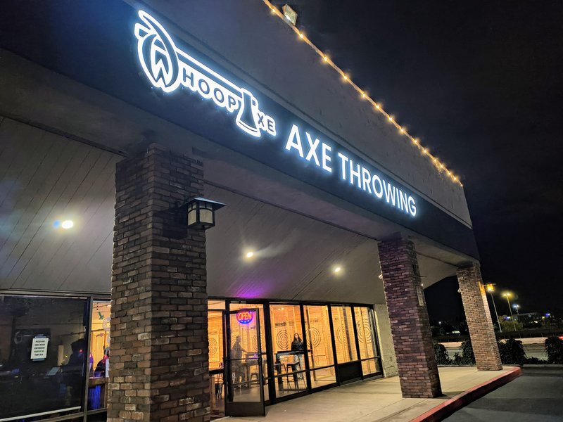 Whoop Axe Throwing photo 4