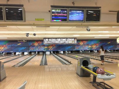 Lucky Strike Rancho Cucamonga photo 4