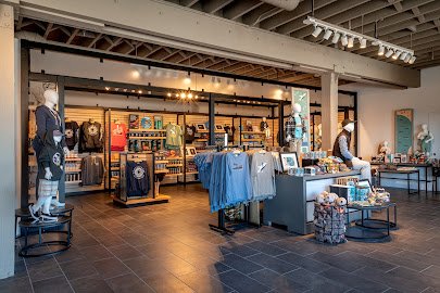 Gift Shop | Monterey Bay Aquarium photo 2