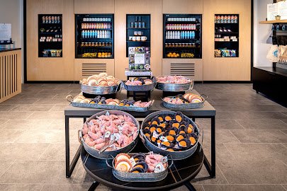 Gift Shop | Monterey Bay Aquarium photo 3