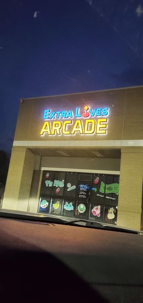 Extra Lives Arcade and Pizzeria photo 2