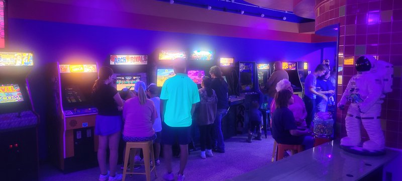 Extra Lives Arcade and Pizzeria photo 4