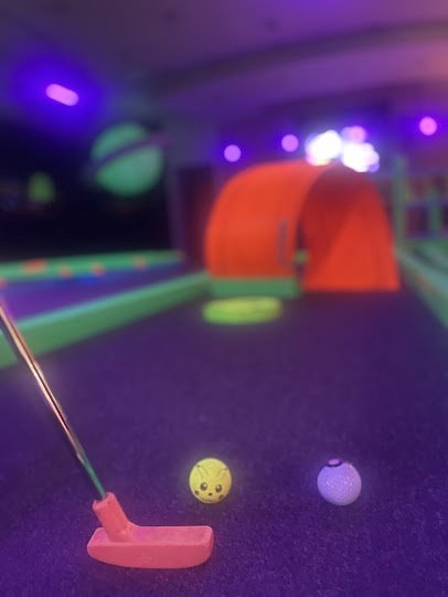 Cosmic Mini Golf & Play photo 3