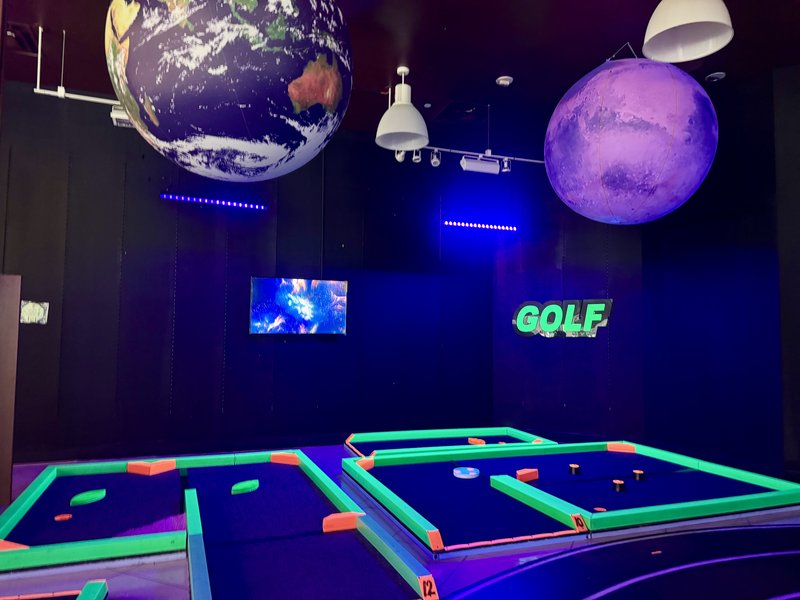 Cosmic Mini Golf & Play Gainesville photo 5