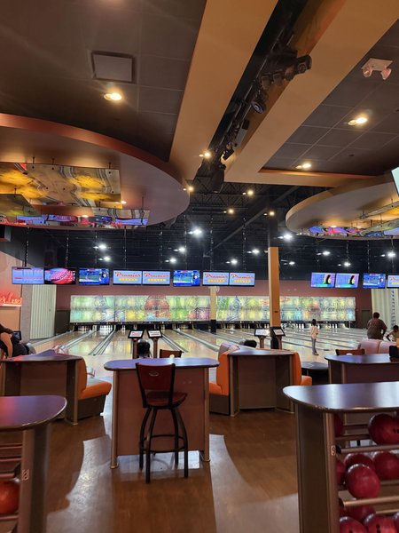 Premier Lanes Entertainment Center photo 4