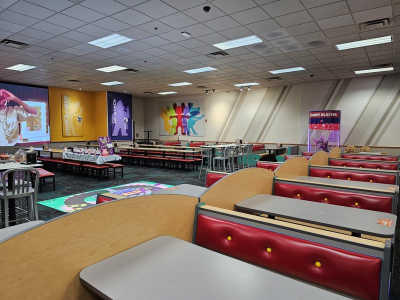 Chuck E. Cheese photo 4