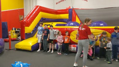BounceU Saint Louis Kids Birthdays and More photo 2