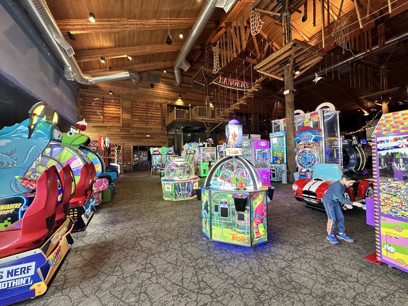 Langer's Entertainment Center photo 6