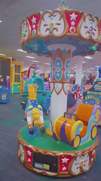 Chuck E. Cheese photo 2