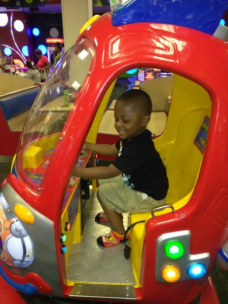 Chuck E. Cheese photo 6