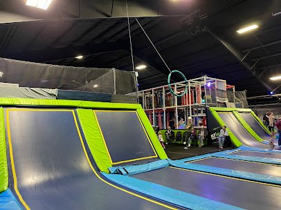 Fly High Trampoline Park photo 3