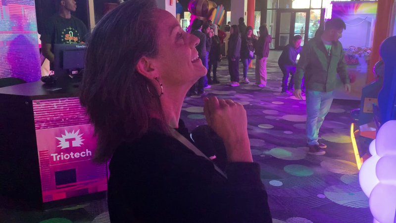 Surge Entertainment photo 2