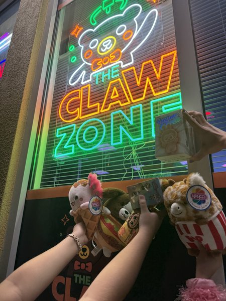 The Claw Zone photo 3