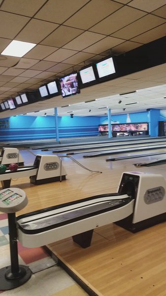 100 Nickel at Chipper's Lanes - Live Music, Bowling, Arcade photo 2
