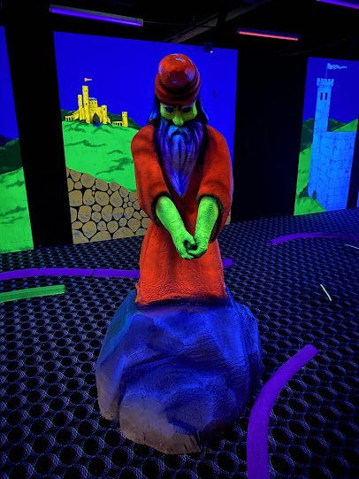 Wizards & Dragons Black Light Mini-Golf photo 2