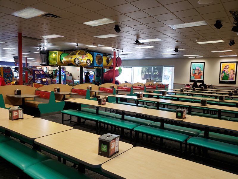 Chuck E. Cheese photo 4