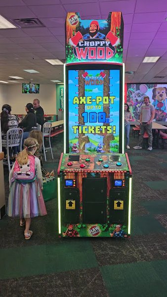 Chuck E. Cheese photo 2