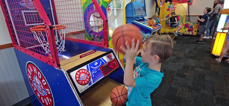 Chuck E. Cheese photo 2