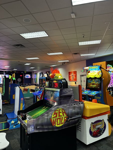 Chuck E. Cheese photo 4