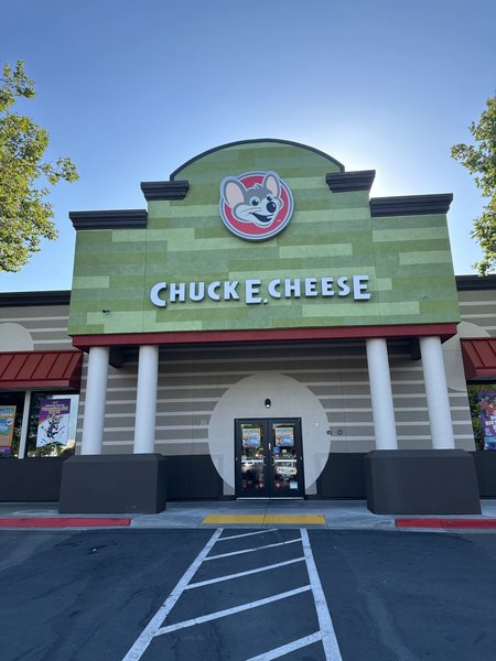 Chuck E. Cheese photo 6