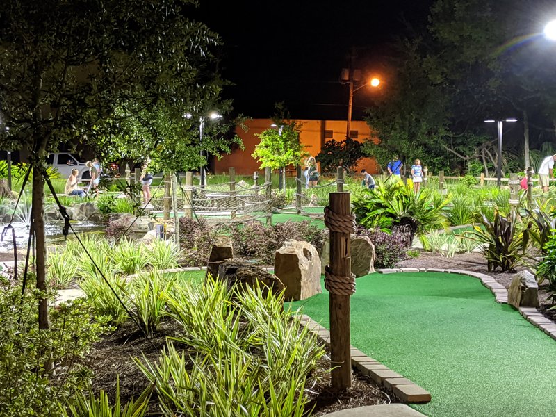 Gregor MacGregor's Mini Links & Drinks photo 6