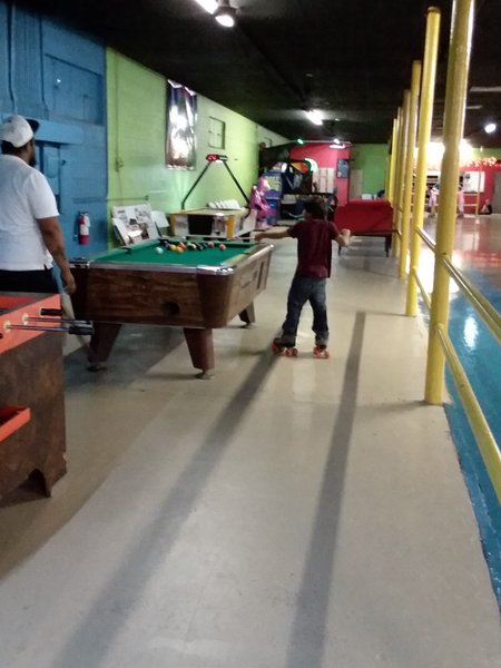 Skateland Reloaded photo 4
