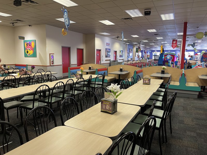 Chuck E. Cheese photo 4