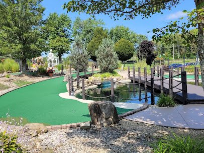 Adventures Erie- Erie, PA Mini Golf- Laser Tag -Axe Throwing photo 3