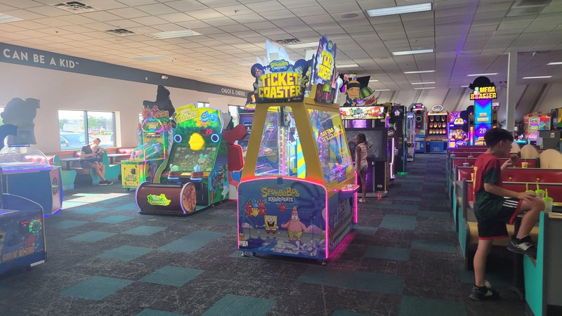 Chuck E. Cheese photo 4